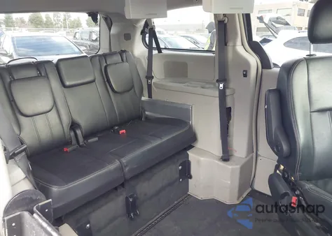 2015 Chrysler Town & Country Touring from USA, damaged, VIN 2C4RC1BG0FR673383